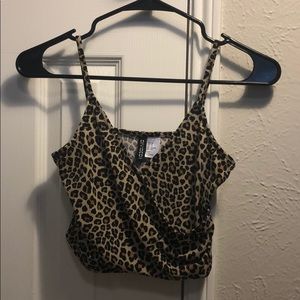 NWOT H&M crop top size XS
